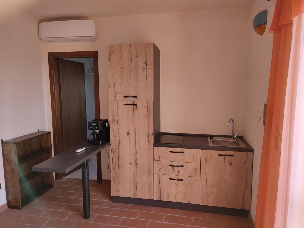 B&B Casale Roshlee Gualdo Cattaneo Εξωτερικό φωτογραφία