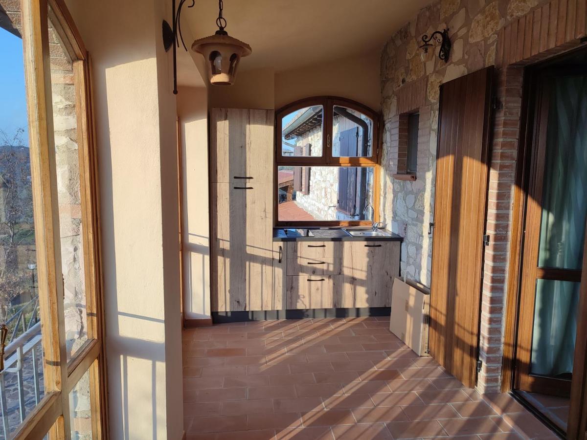 B&B Casale Roshlee Gualdo Cattaneo Εξωτερικό φωτογραφία