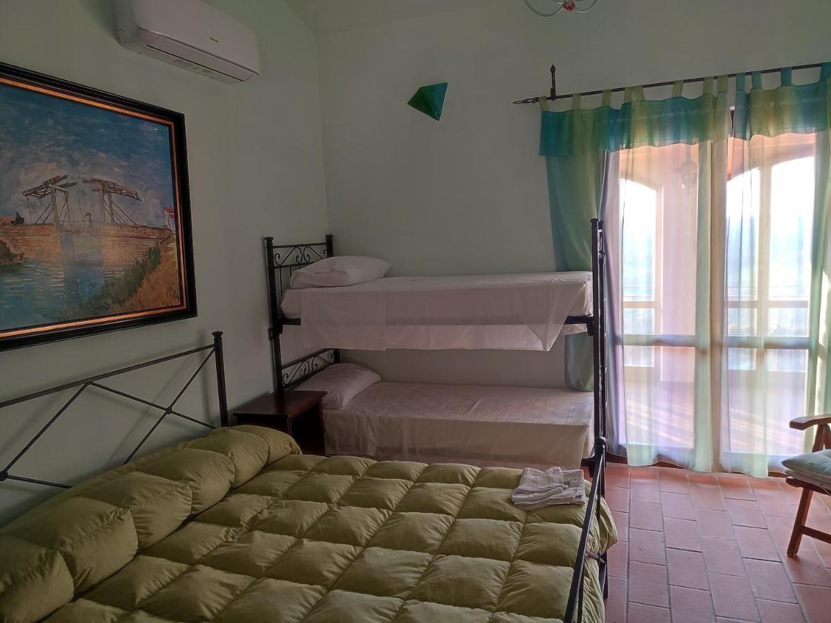 B&B Casale Roshlee Gualdo Cattaneo Εξωτερικό φωτογραφία